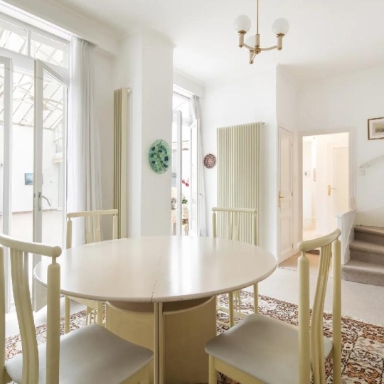  Annonces VINCENNES : House | PARIS (75014) | 245 m2 | 2 850 000 € 