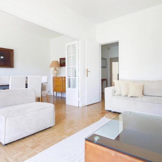  Annonces VINCENNES : Apartment | PARIS (75016) | 76 m2 | 1 500 000 € 