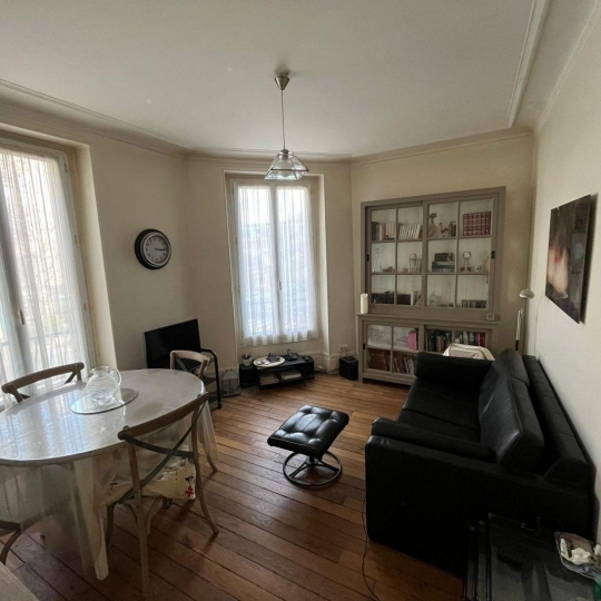 Annonces VINCENNES : Appartement | CHARENTON-LE-PONT (94220) | 50.00m2 | 435 000 € 