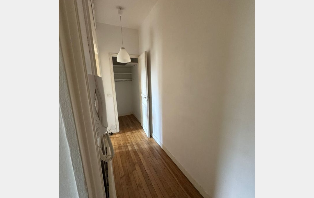 Annonces VINCENNES : Appartement | CHARENTON-LE-PONT (94220) | 41 m2 | 1 295 € 