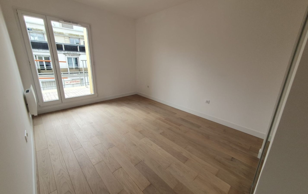 Annonces VINCENNES : Appartement | PARIS (75018) | 64 m2 | 1 225 000 € 